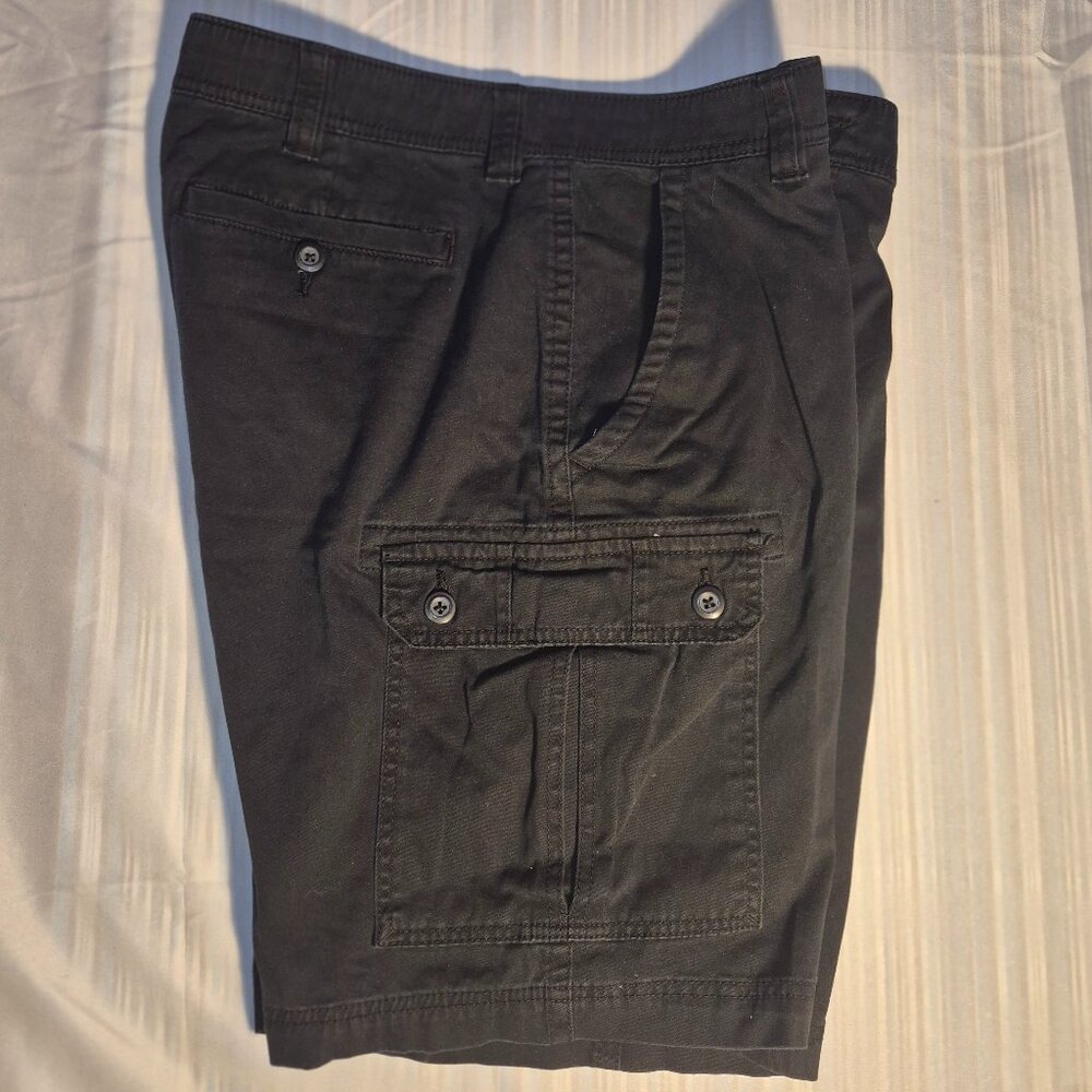 St. John's Bay Black Men's Cargo Shorts